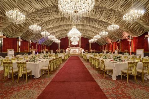 Very well decorated with rose petals. . Pearl continental lahore wedding hall